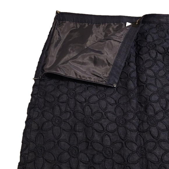 Talbots Navy Blue Floral Embroidered Scalloped Hem‎ Linen Skirt size 8 new!!! - Picture 3 of 14